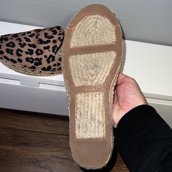 JCREW leopard mules 🐆 - Picture 3 of 6